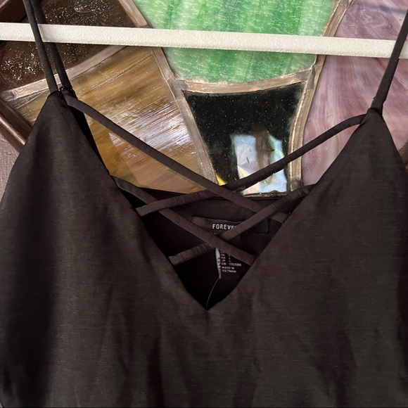 MOVING SALE! Forever 21 lace crop top - Picture 3 of 5